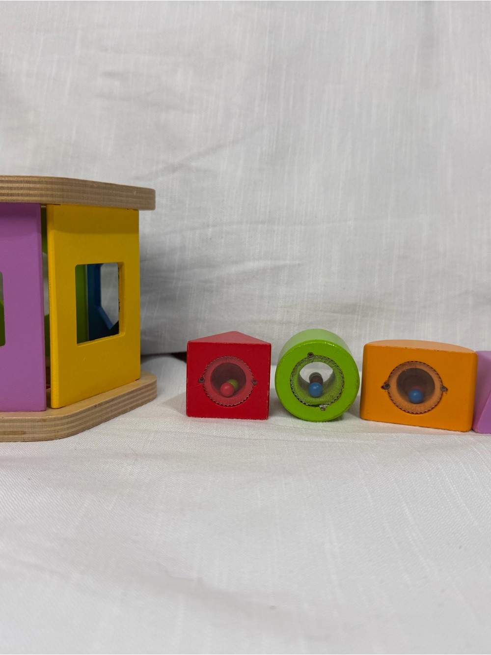 Hape Shake and match shaper sorter